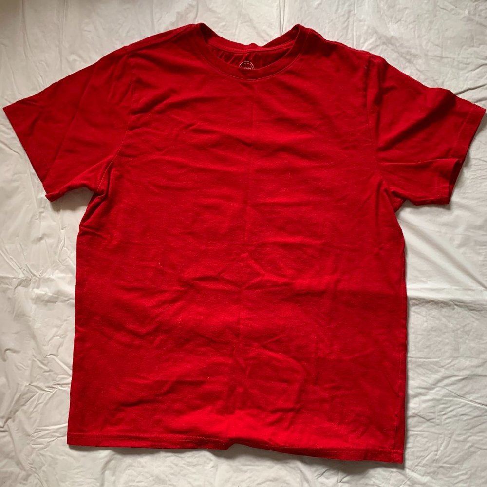 red t-shirt